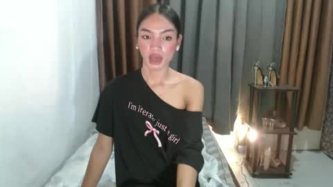 asian_cassy online show from February 26, 7:23 am