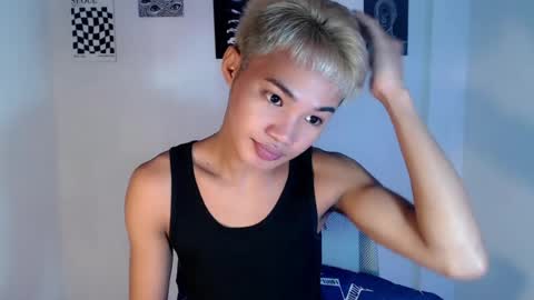 asian_lover05 online show from July 23, 2:58 pm