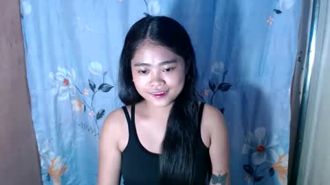 Snapshot of asian_megs chatting on September 28, 7:39 am asian_megs online show from September 28, 7:39 am