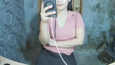 Nova Mae online show from April 10, 6:30 am