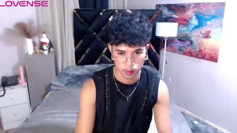 asiancum_peter online show from September 17, 11:13 am