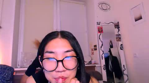 asiancvnt online show from November 21, 1:31 pm