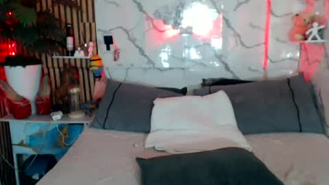 ALEAH online show from June 20, 2:23 pm