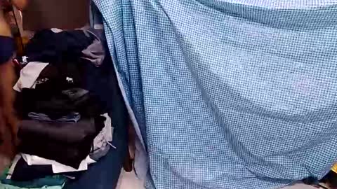 asianthai online show from December 19, 7:37 am