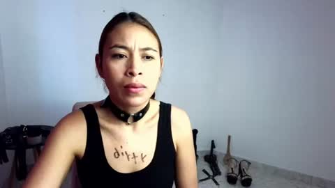 Asiri  online show from June 11, 10:57 am