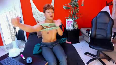 ASLY online show from April 21, 10:00 am