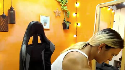 ASLY online show from January 25, 11:13 am