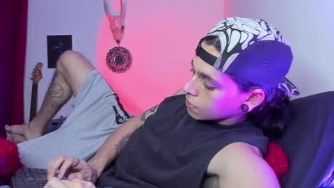 asmodeuszz online show from December 13, 5:16 am