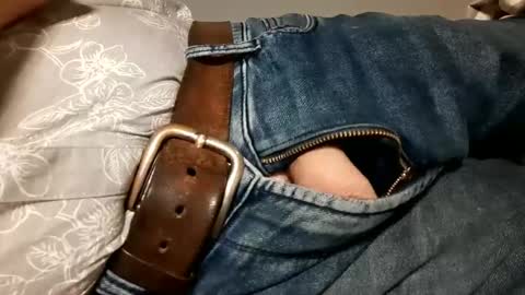 Will take commands from GuysWomenCouples etc online show from February 16, 7:05 pm