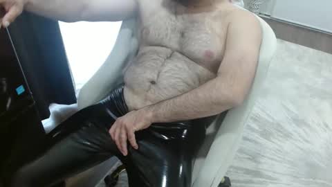 latex online show from December 4, 11:19 pm