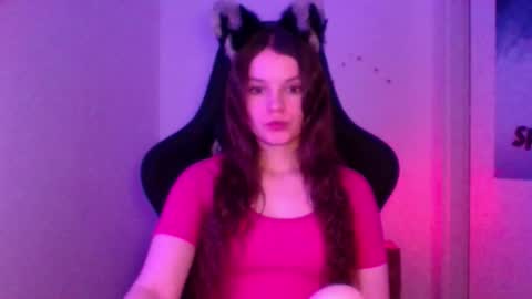 astradream_ online show from March 4, 10:51 pm