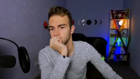 astren online show from November 1, 6:34 am