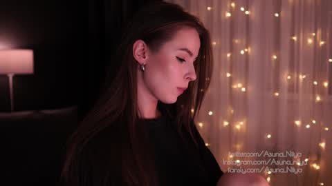 Asuna Niiya - online show from December 29, 9:09 pm