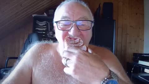 asusandy online show from November 19, 10:25 am