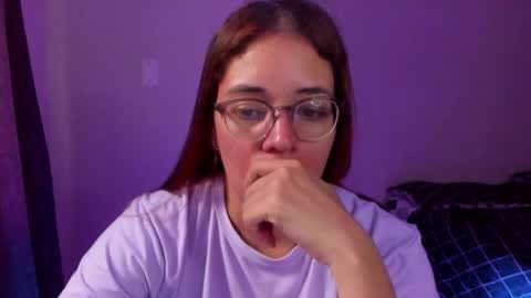 Snapshot of atenas__05 chatting on February 13, 7:10 pm atenas online show from February 13, 7:10 pm