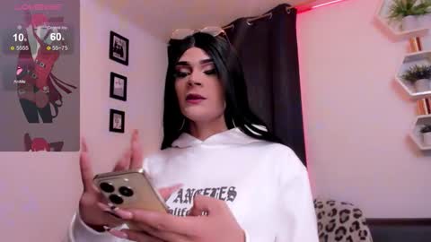 ateneataylor online show from November 18, 4:48 am