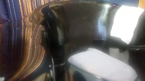 Snapshot of athandrew chatting on March 10, 3:20 pm jonnyandrew online show from March 10, 3:20 pm