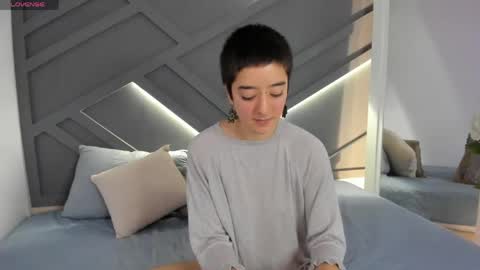 Athenea online show from April 17, 2:08 pm