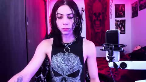 athenauwu online show from December 19, 6:53 am