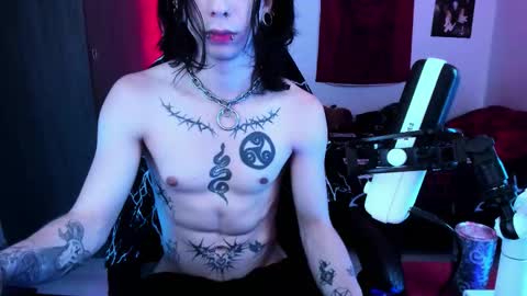 athenauwu online show from October 25, 6:46 am