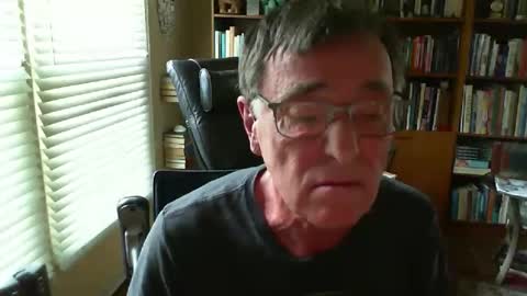 Atlhung9 online show from April 25, 9:23 pm