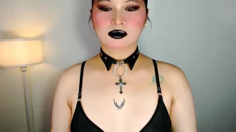 Audrey online show from April 24, 7:54 am