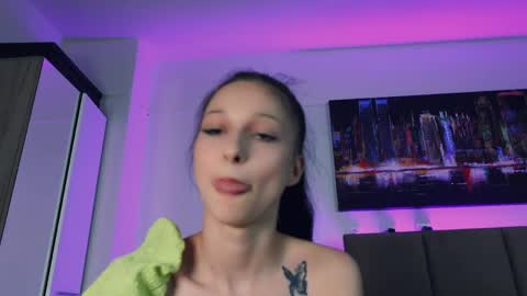 Aurora online show from April 22, 10:55 am