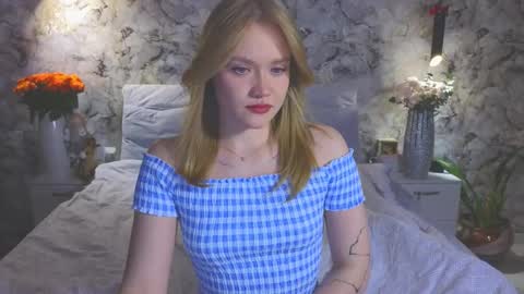 Kate online show from February 19, 5:12 pm