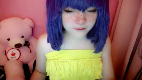 cute online show from May 23, 9:44 pm