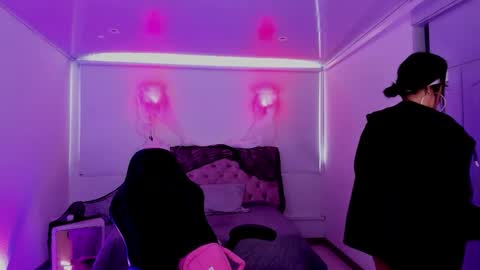 Aurora Diaz online show from November 3, 6:20 pm