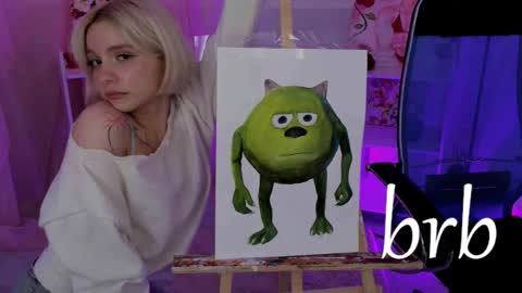 aurorawrenfield online show from November 5, 7:32 am