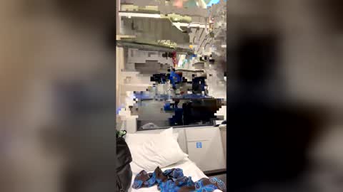 aussiecrys80 online show from December 15, 4:52 am