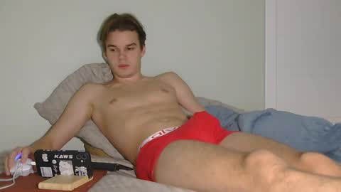 Auston 3 online show from December 22, 10:47 pm