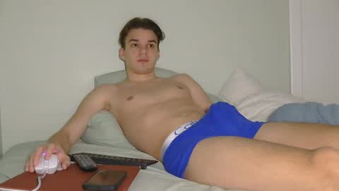 Auston 3 online show from February 6, 5:19 pm