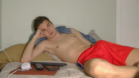 Auston 3 online show from December 18, 2:06 pm