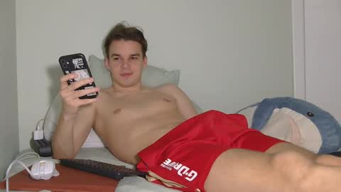 Auston 3 online show from February 7, 1:53 pm