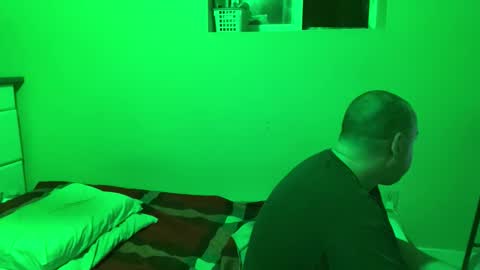 Snapshot of auz1812 chatting on November 7, 11:01 am Auz online show from November 7, 11:01 am