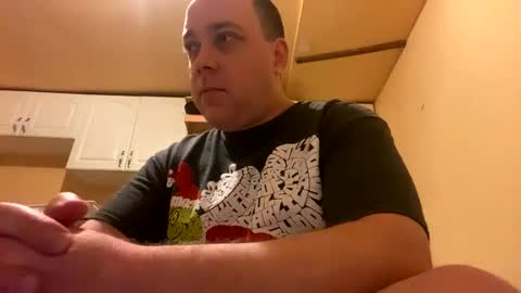 Snapshot of auz1812 chatting on December 2, 7:30 am Auz online show from December 2, 7:30 am