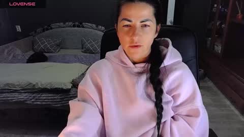 Ava online show from February 10, 2:20 pm