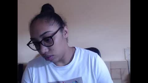 Snapshot of ava_f0xy chatting on October 16, 6:51 pm Ava Jordana online show from October 16, 6:51 pm