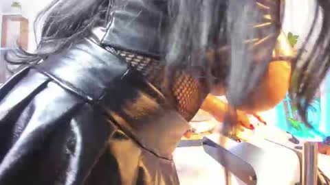        online show from April 12, 11:14 am