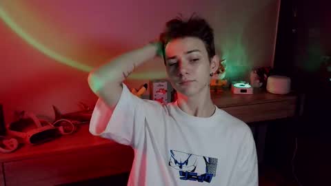 Angel Milosh online show from December 18, 3:29 pm