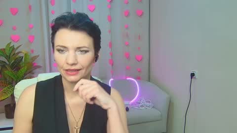 avasaturnian online show from February 12, 8:18 am