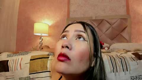 avawhiite online show from March 7, 7:58 pm