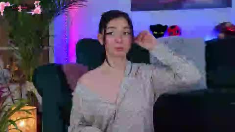 AveryWillow online show from February 28, 12:03 am