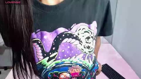 avi_thomsonn_ online show from May 14, 2:54 am