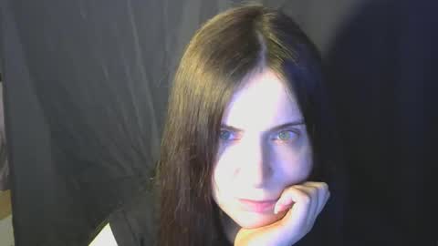 avialenne online show from April 18, 7:58 pm