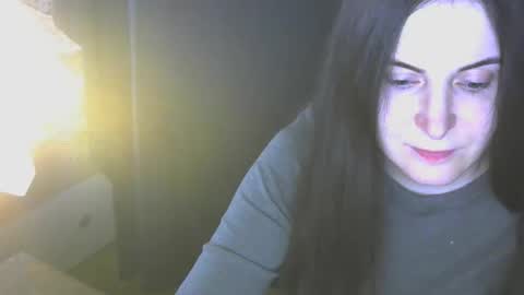 avialenne online show from April 6, 1:01 pm