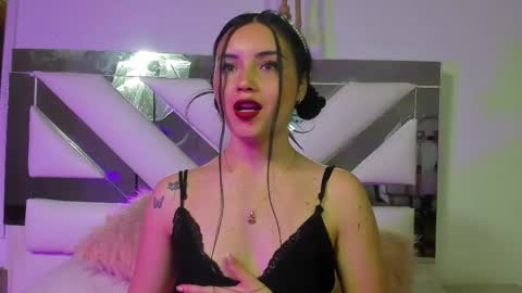 AvniWolf online show from December 28, 2:01 am