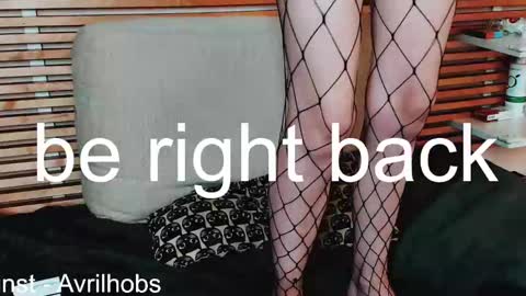 Avril online show from February 26, 12:05 pm